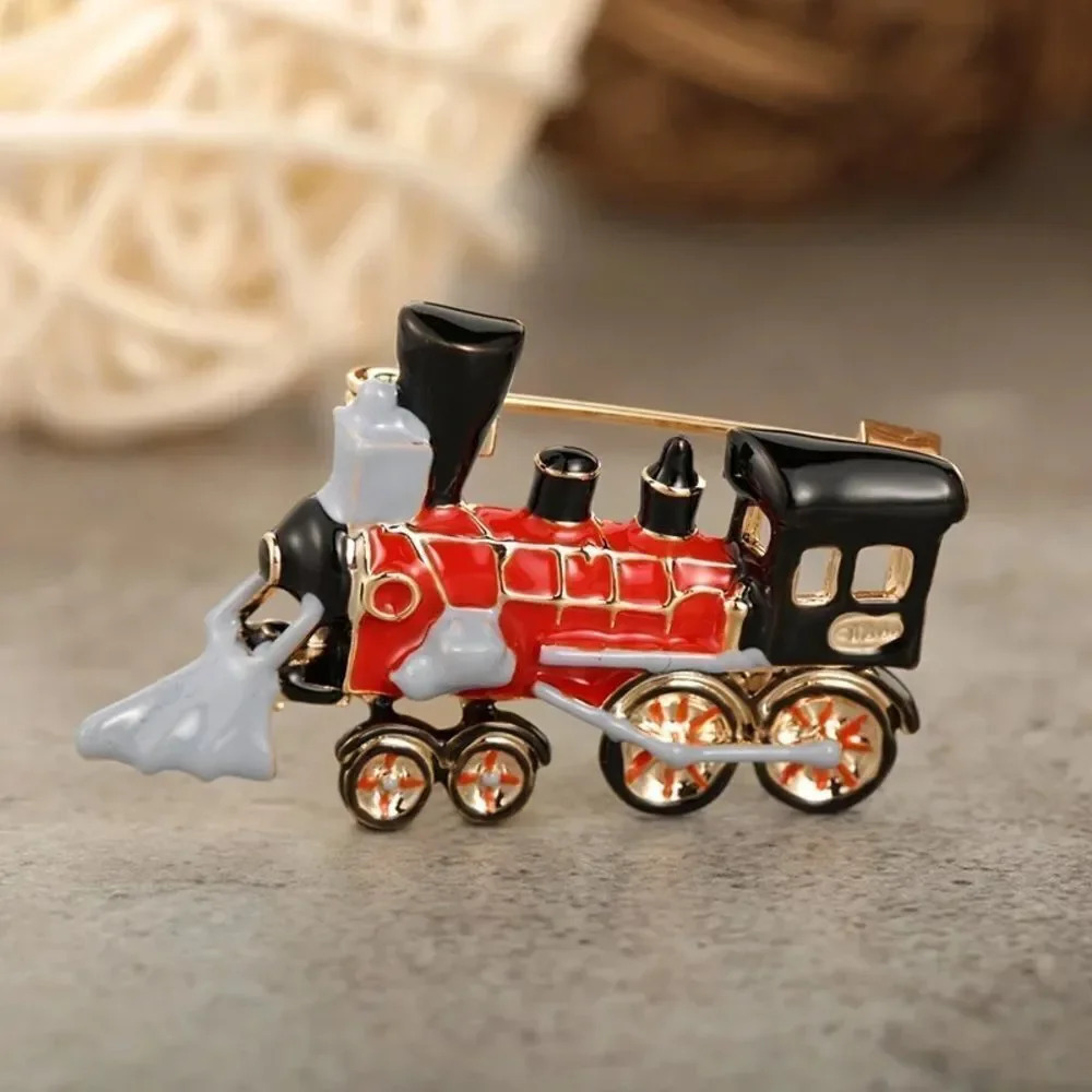 VQ Train Brooch